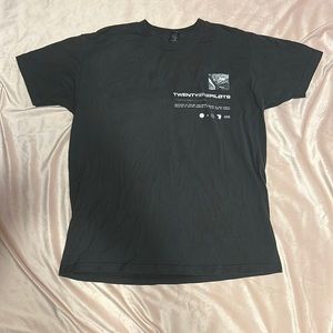 women’s grey twenty one pilots graphic tee